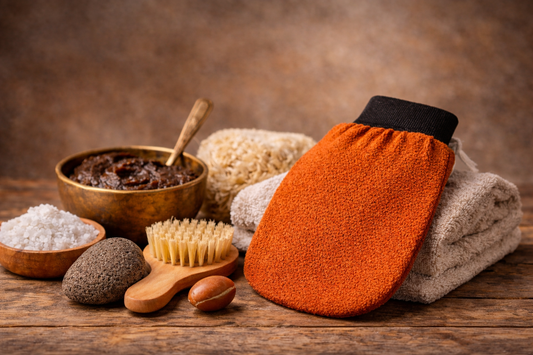 De kessa handschoen: wat het is en waarom exfoliëren zo belangrijk is